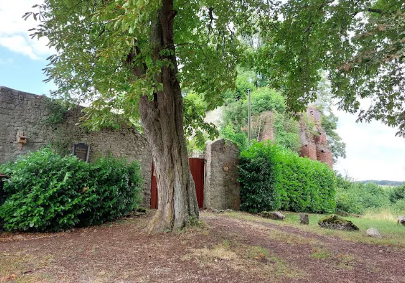 Burgruine Graisbach, Germany